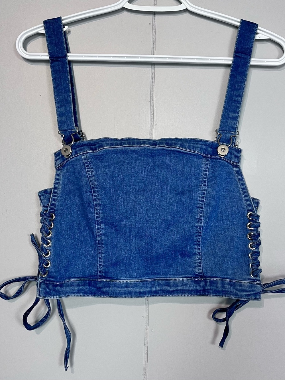 Fashion Nova Light Wash Denim Lace-Up Crop Top Size Small NWT